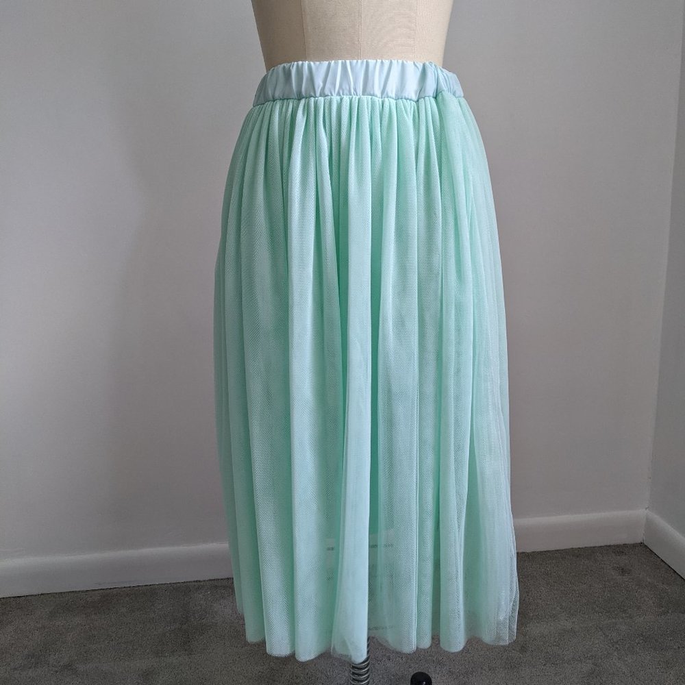 NWOT Mint green tulle half-circle skirt
